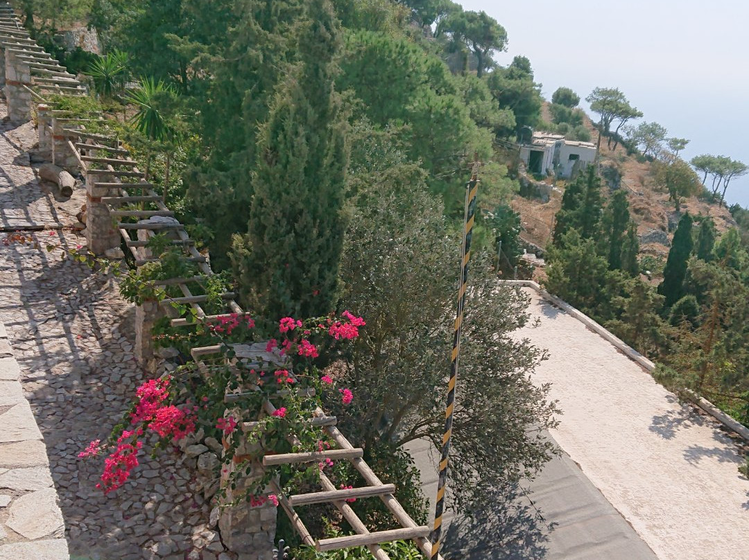 普诺菲提斯山修道院-Moni Profitou Iliou必去景点