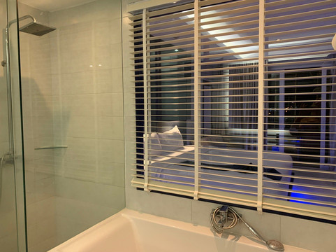 普吉岛阳光海滩度假酒店主图