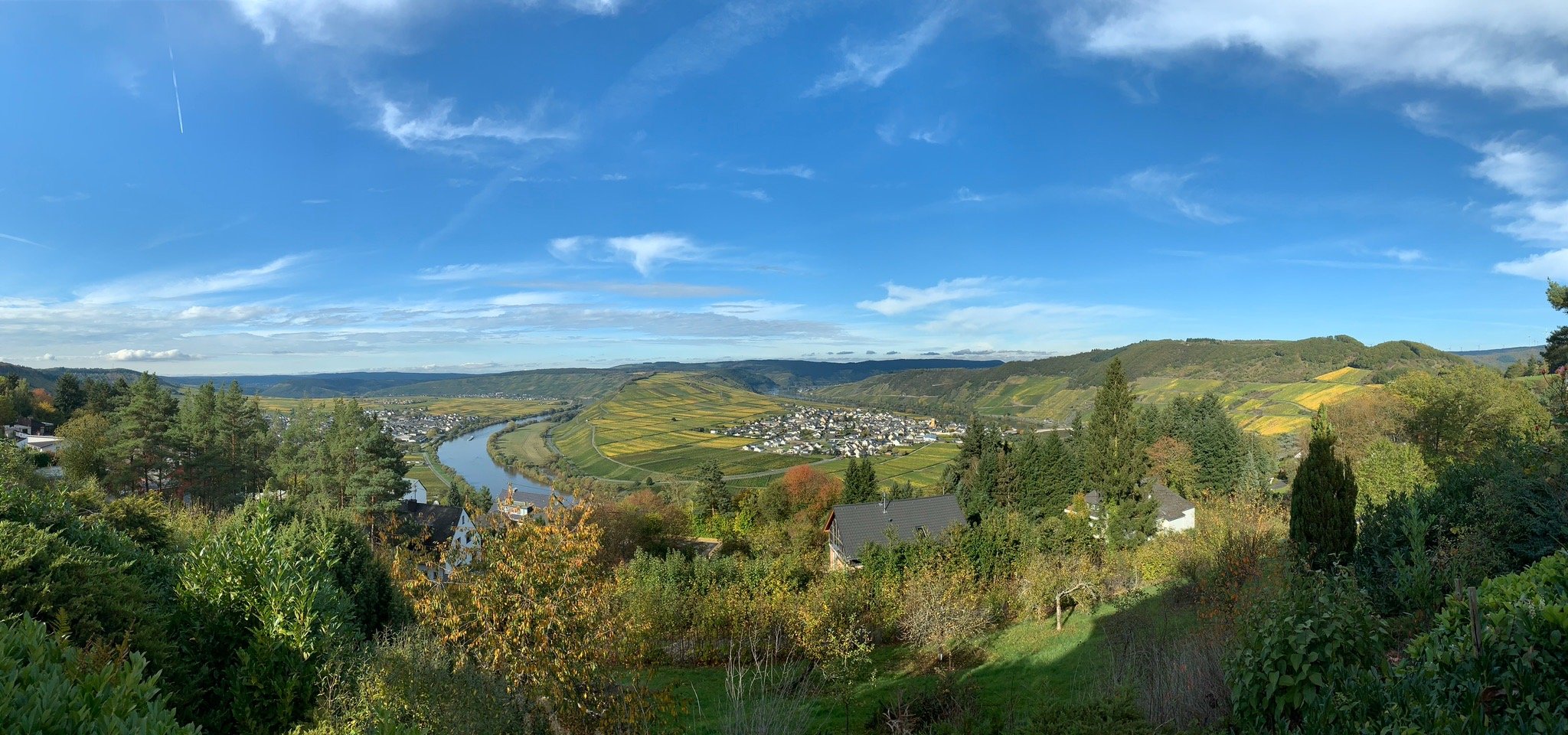 Gastehaus-Weingut Loersch-Eifel-官方