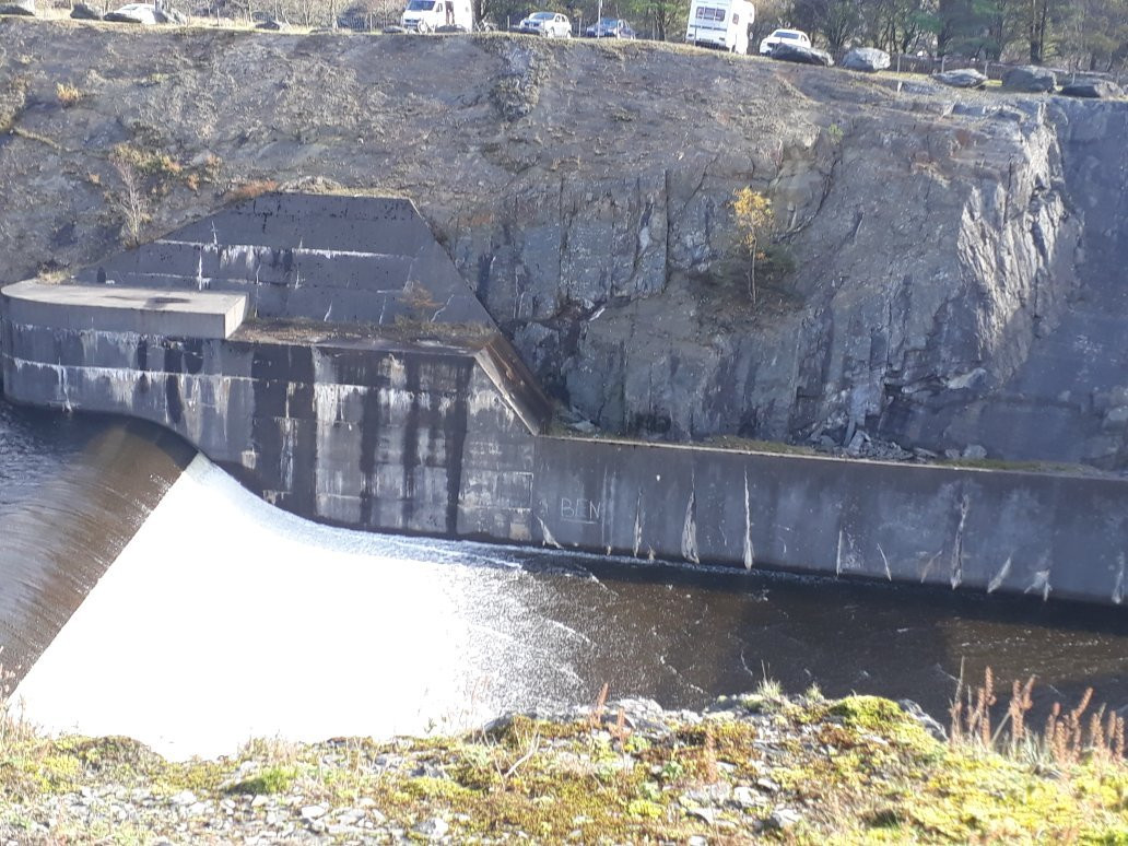 Llyn Brianne Dam and Reservoir景点图片