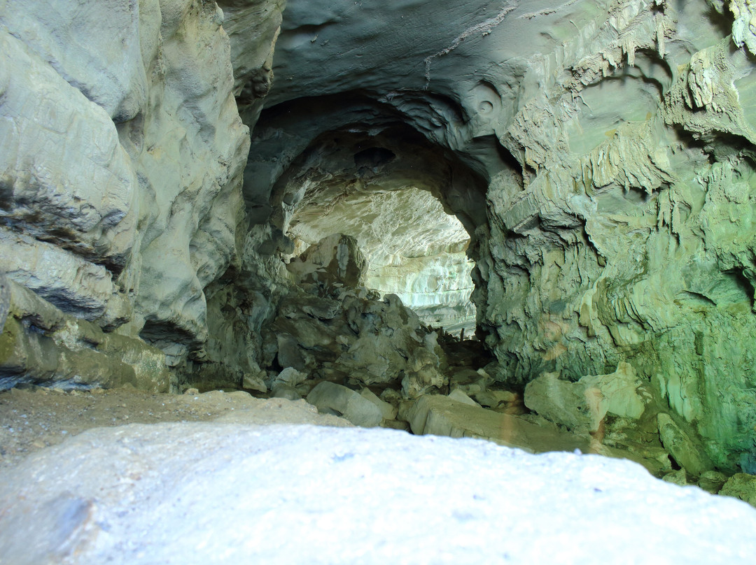 Caves Mantetzulel景点图片