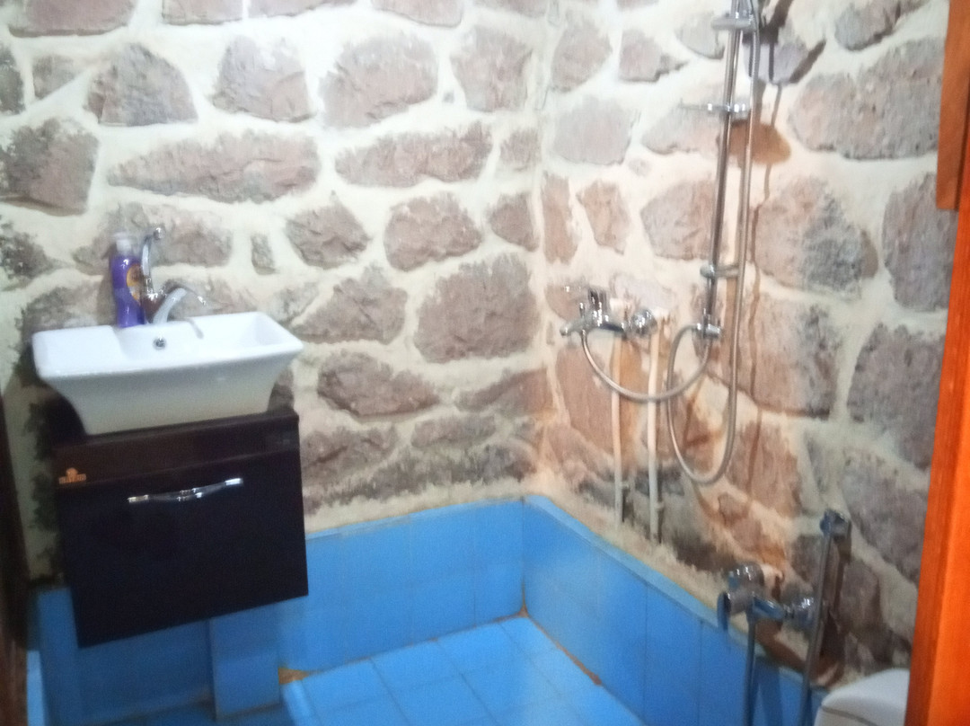 Alamut Seven Hostel主图