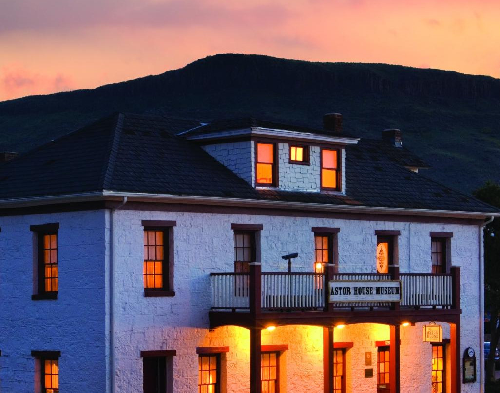 Astor House Galleries