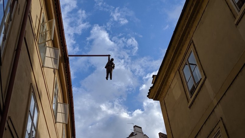 Man Hanging Out景点图片