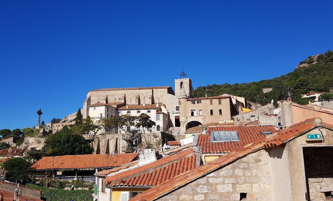 Tour des Templiers-耶尔必去景点