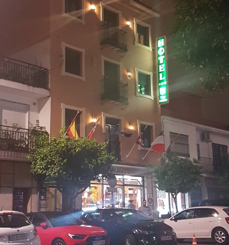 卡塔莉娜夫人酒店主图