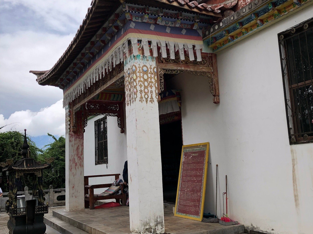 里务比寺-宁蒗彝族自治县必去景点