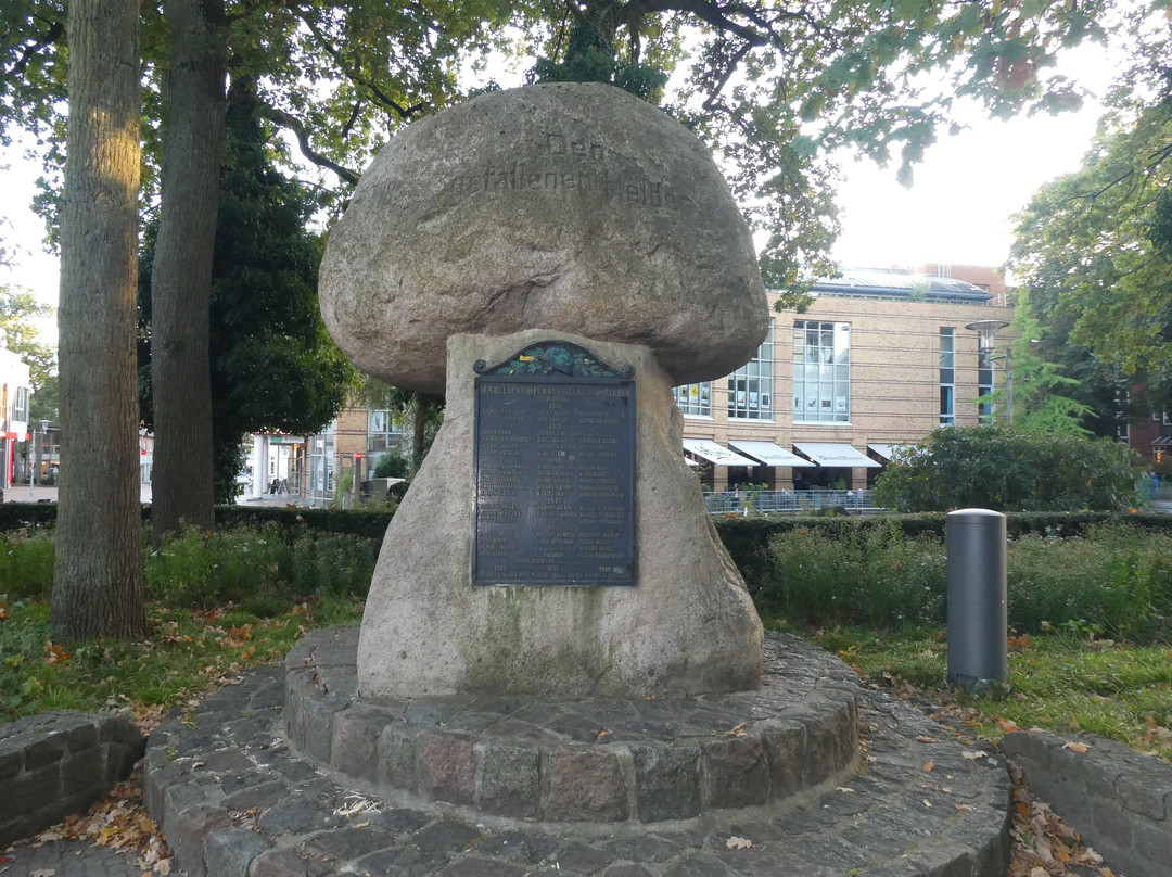 Statue ''kriegerdenkmal''