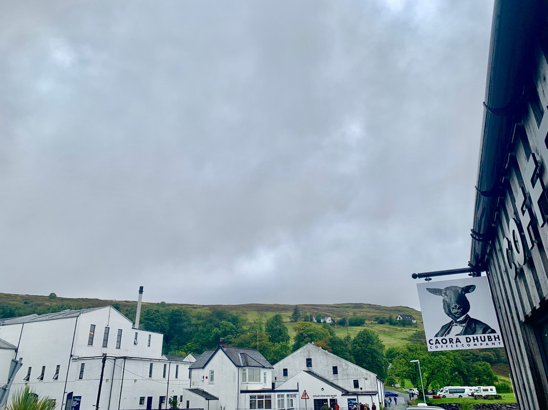 Skye Distillery Tours景点图片
