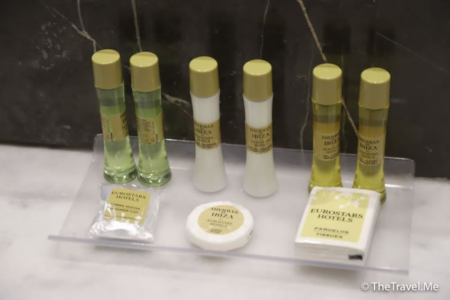 户撒萨拉戈萨之门酒店主图