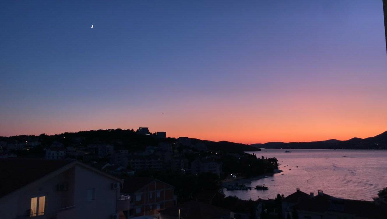 卡塔琳娜别墅酒店-官方