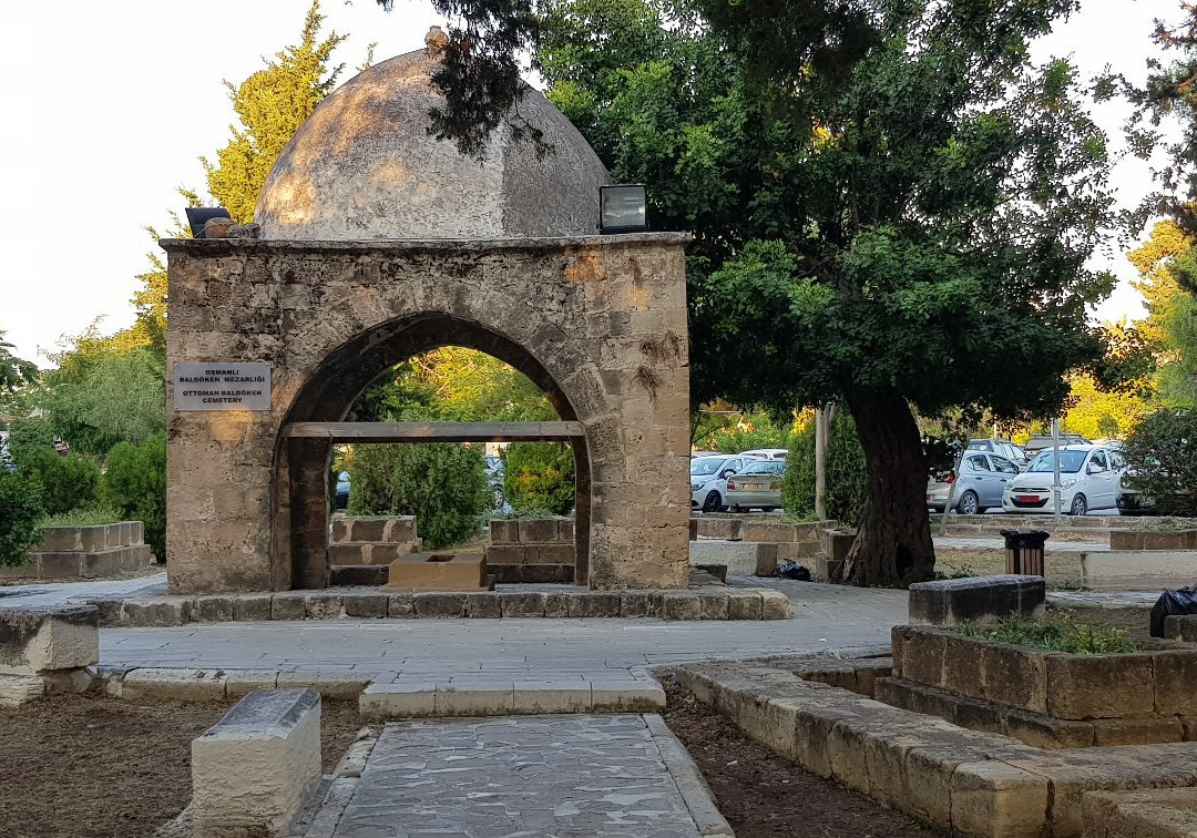 Baldoken ottoman graveyard景点图片