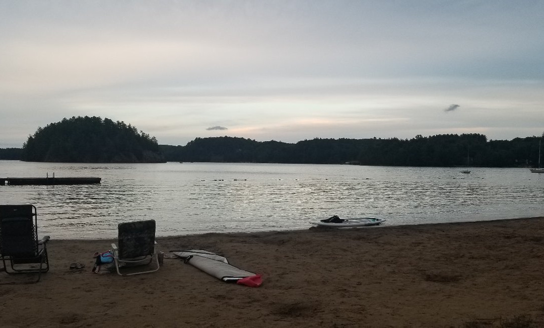 Pine Lodge Inn主图