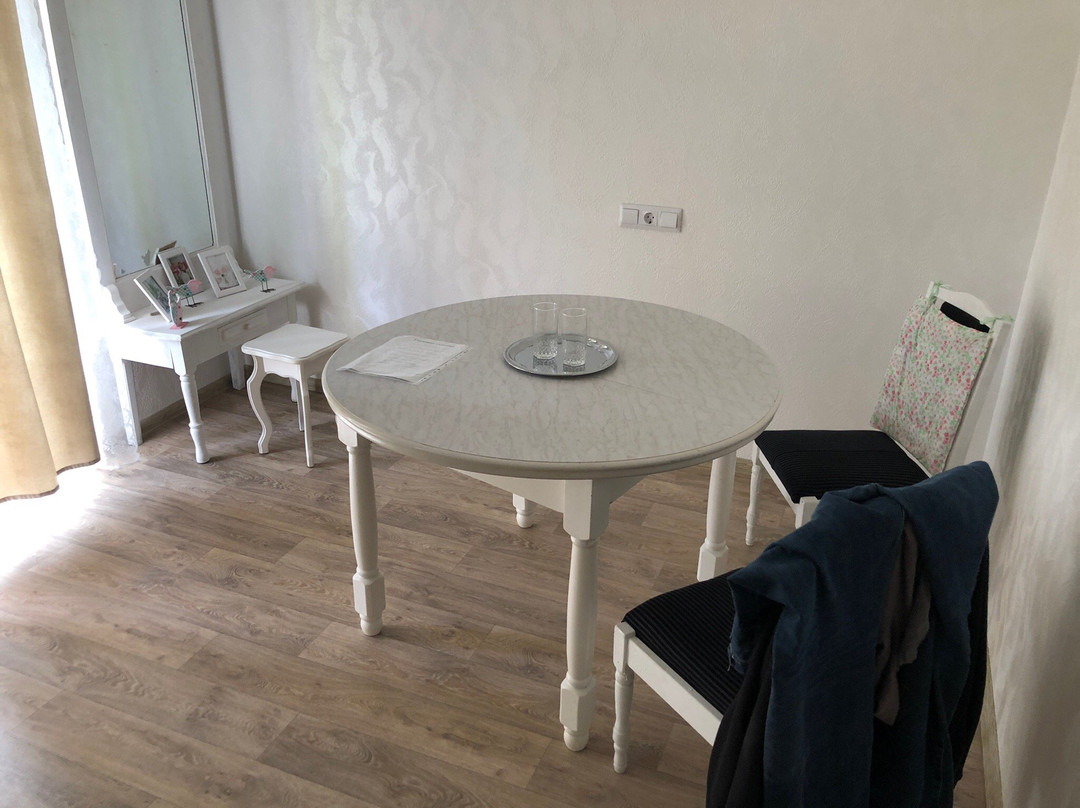 Gostinitsa Aprel'主图