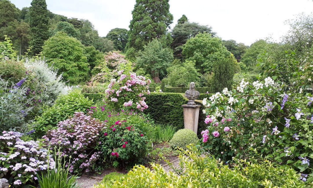 Gresgarth Hall Gardens景点图片