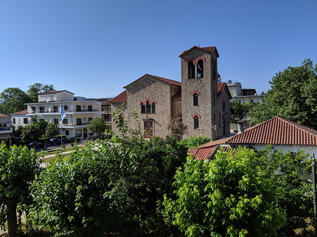 珀普洛斯酒店主图