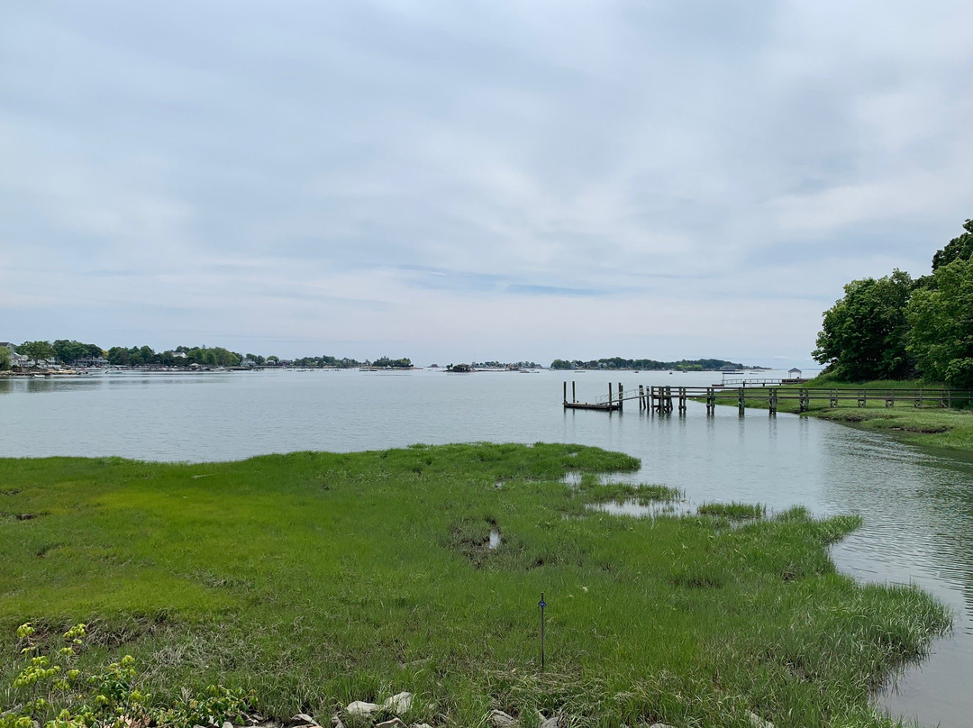 Route 146 Scenic Drive-布兰福德必去景点