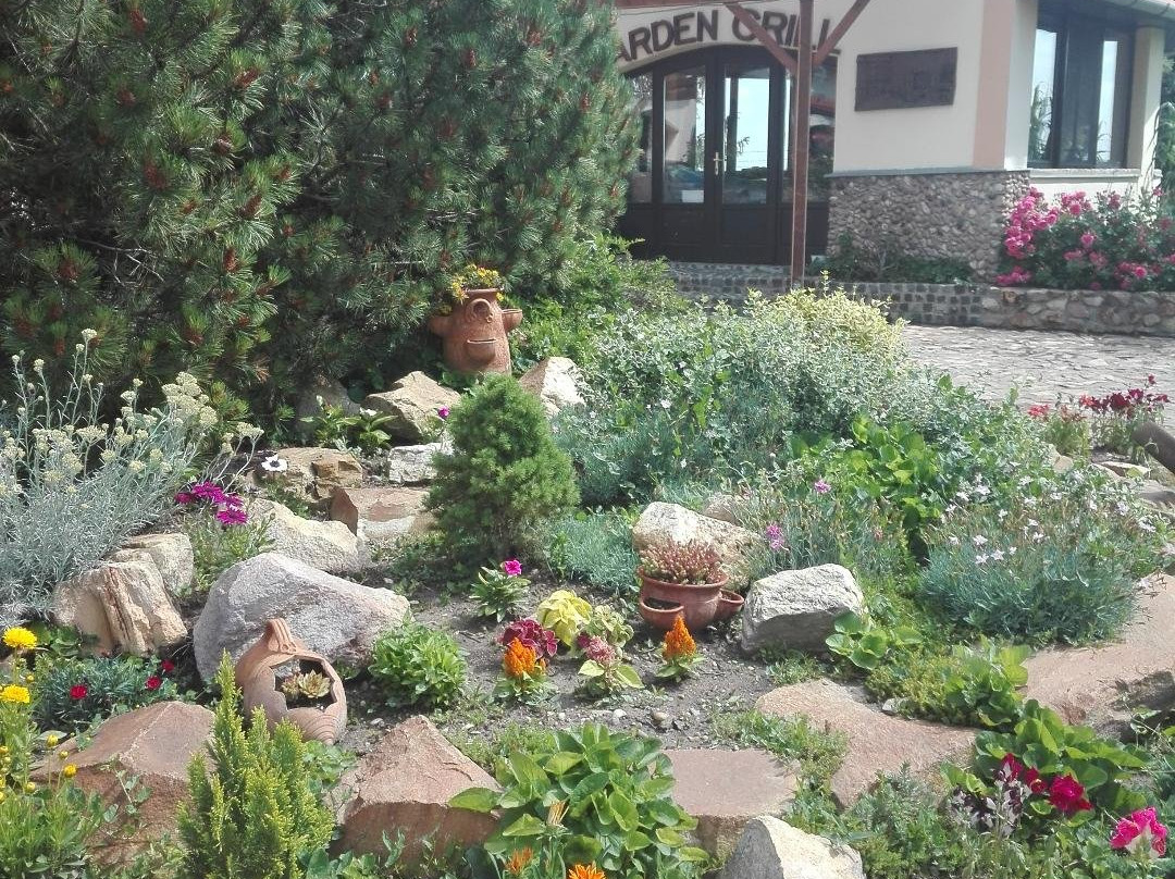 Garden Vendeghaz Mako主图