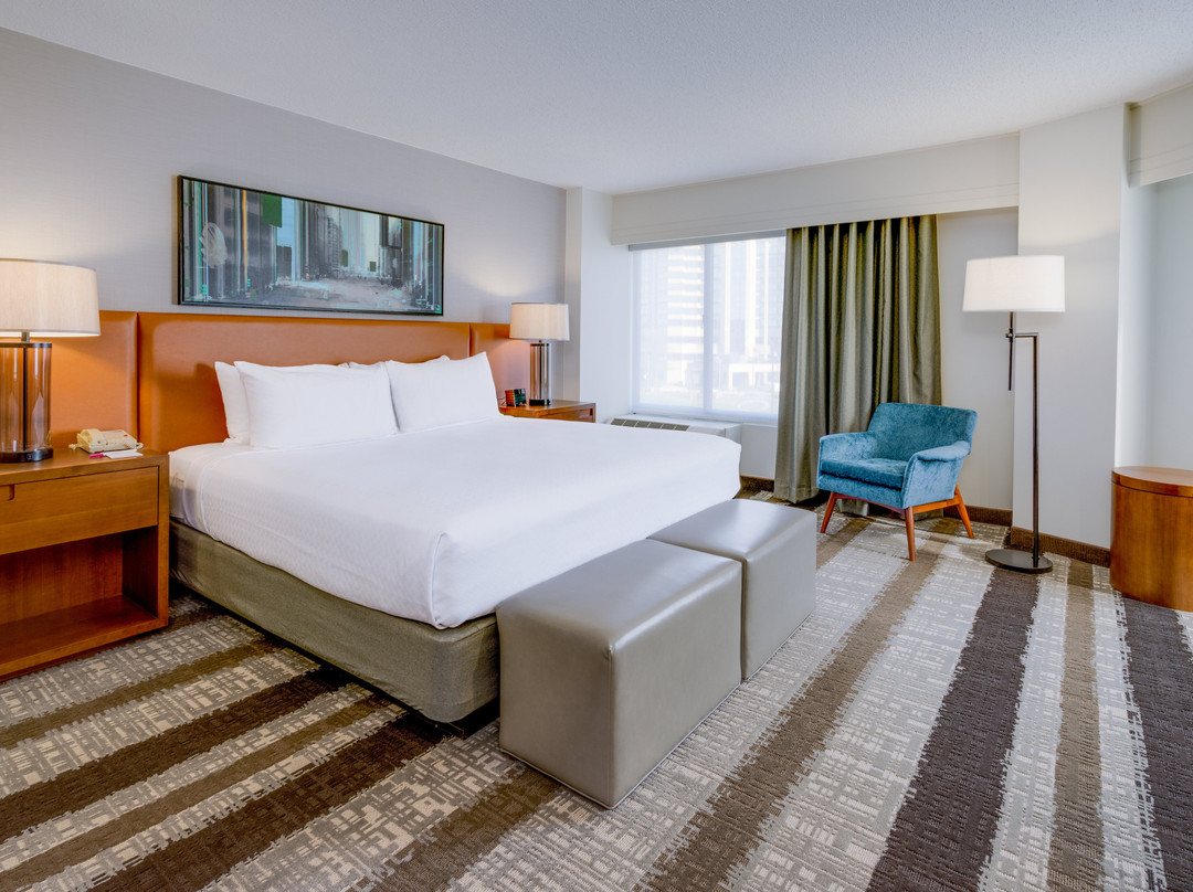 杜勒斯机场皇冠广场酒店主图