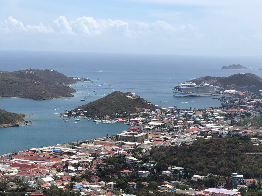 Charlotte Amalie Overlook景点图片