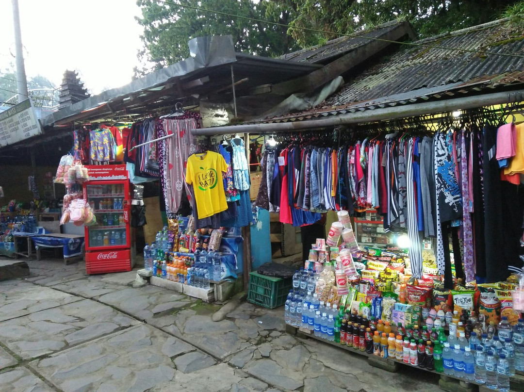 Cangar Batu Hot Spring景点图片
