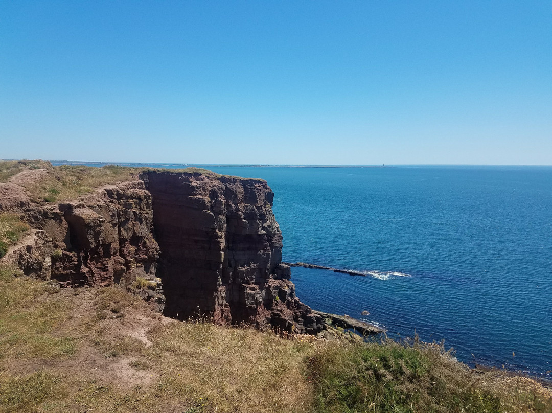 Kilcolgan旅游景点-Dunmore East Coastal Walk