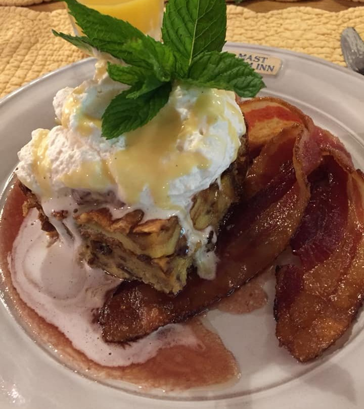 The Mast Farm Inn主图