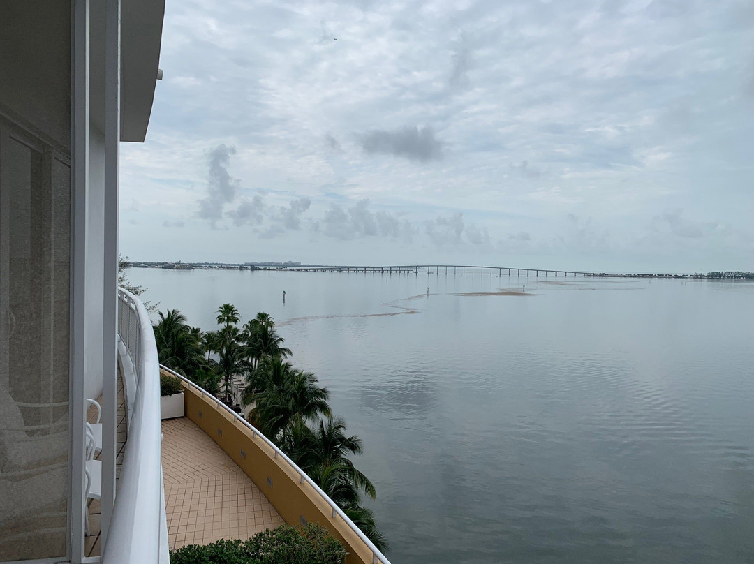 Rickenbacker Bridge-比斯坎湾必去景点