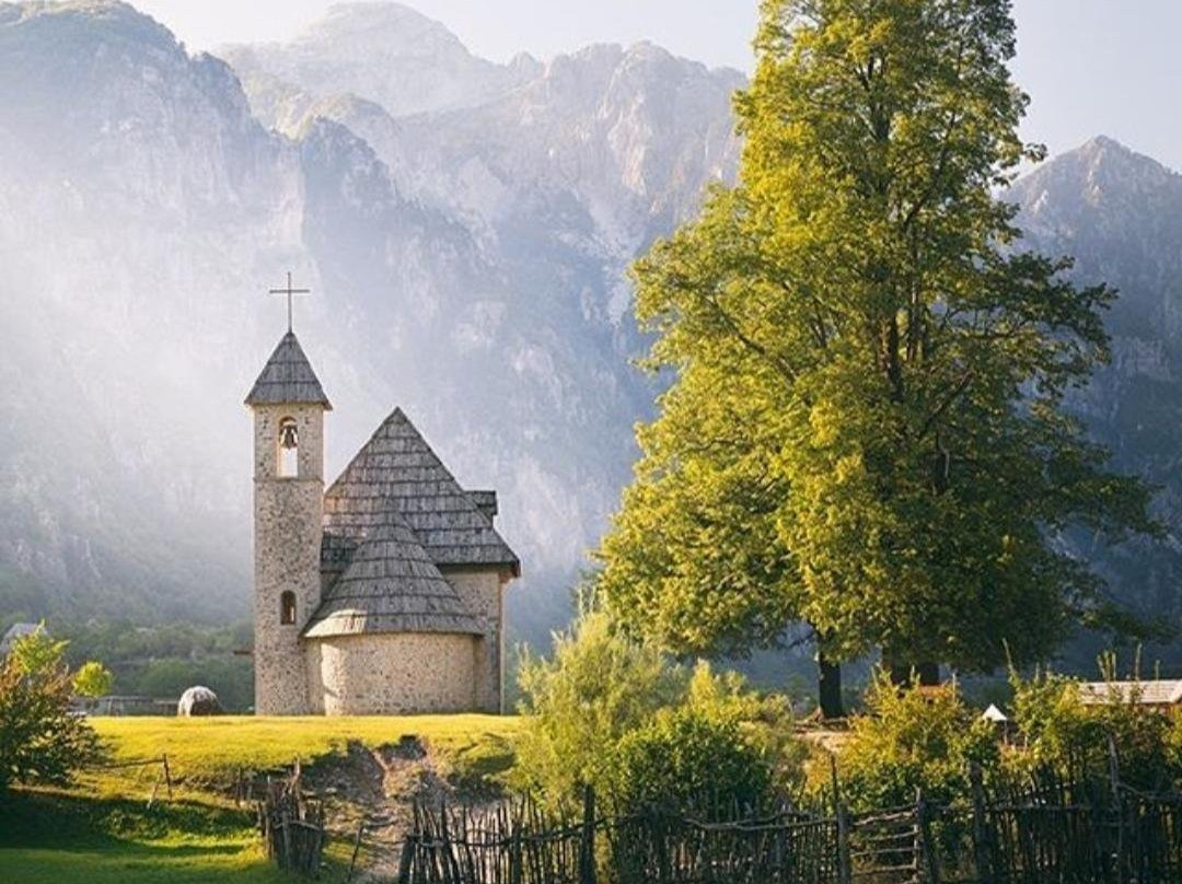 Albanian Nomads-地拉那必去景点