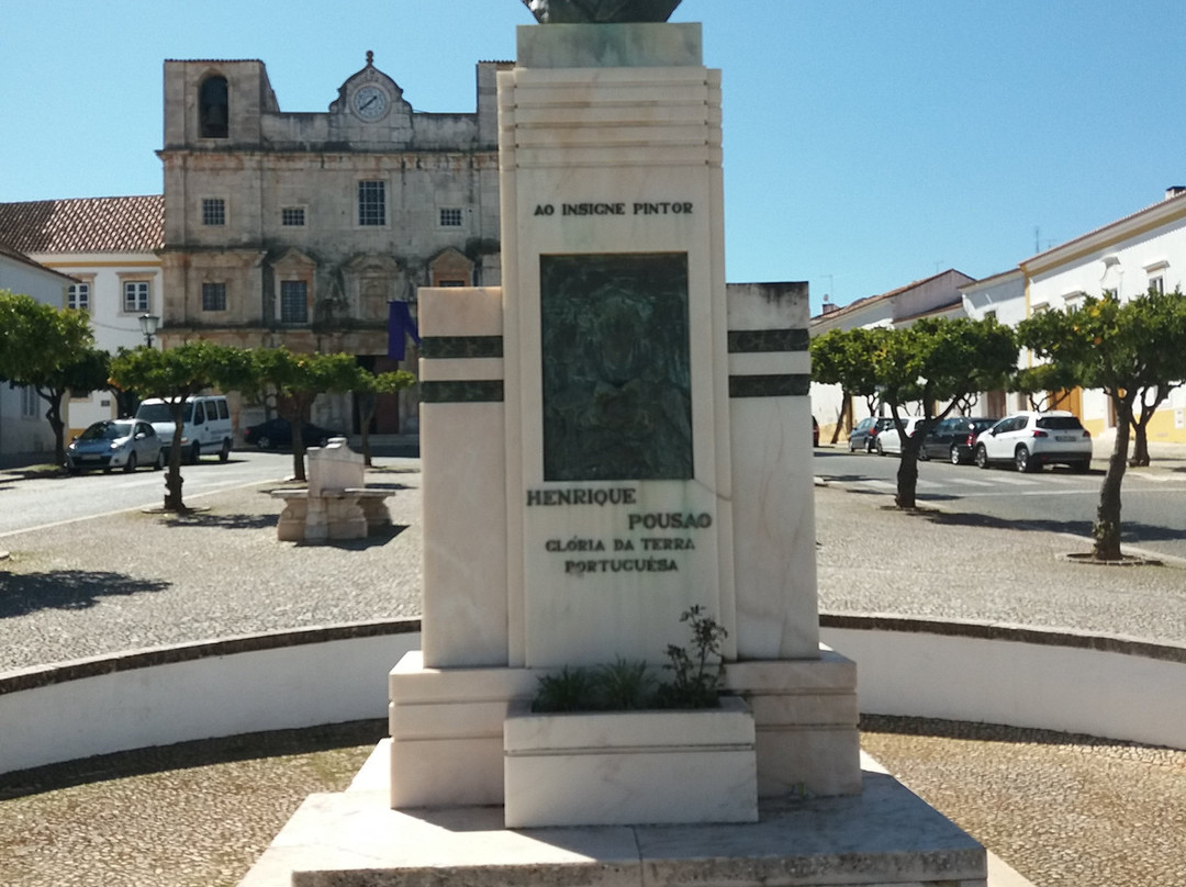 Busto de Henrique Pousao景点图片