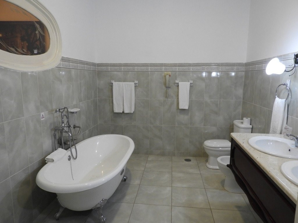 Hotel E La Sevillana主图