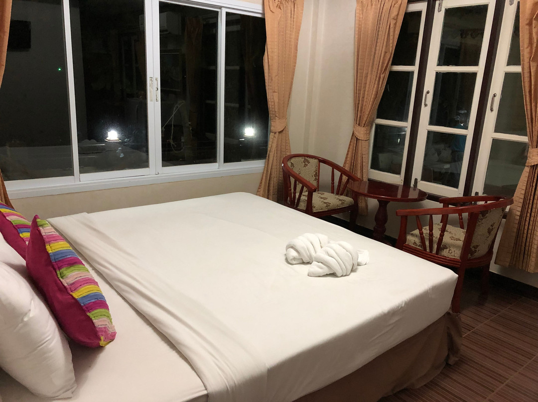 他迈酒店住宿-The Iris Resort