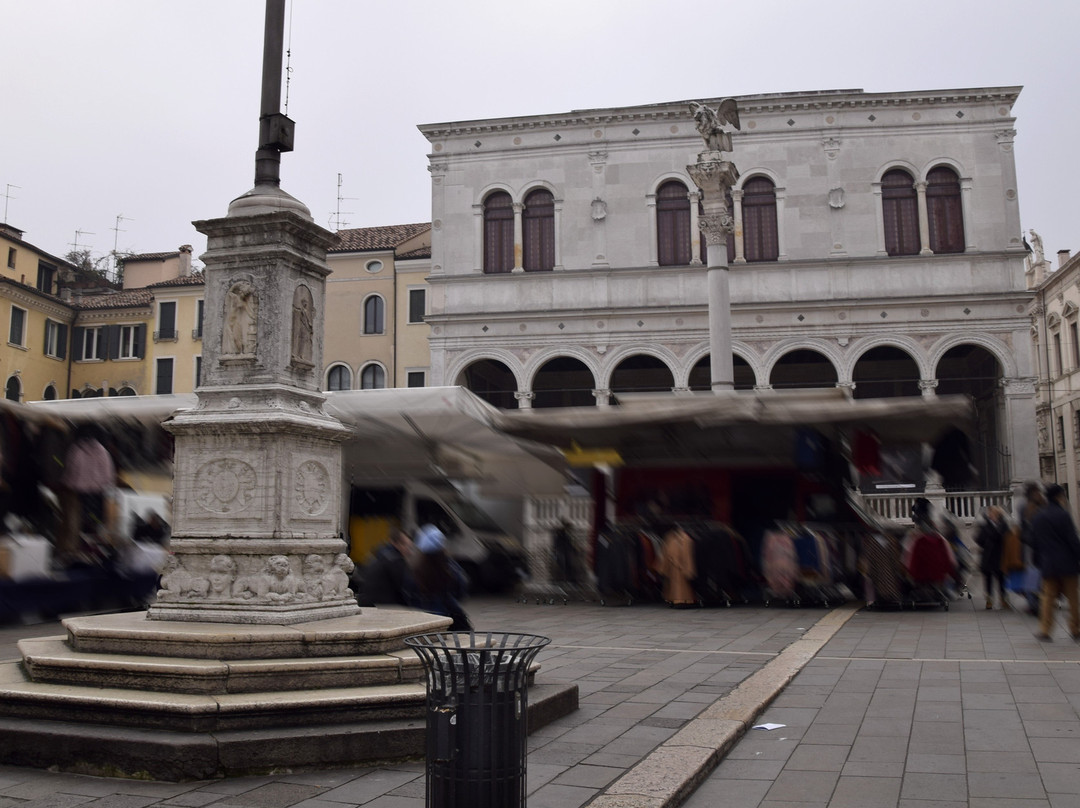 Piazza dei Signori景点图片