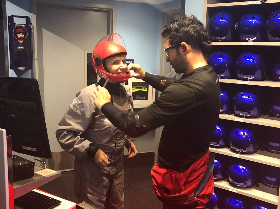 iFLY Indoor Skydiving - Paramus景点图片