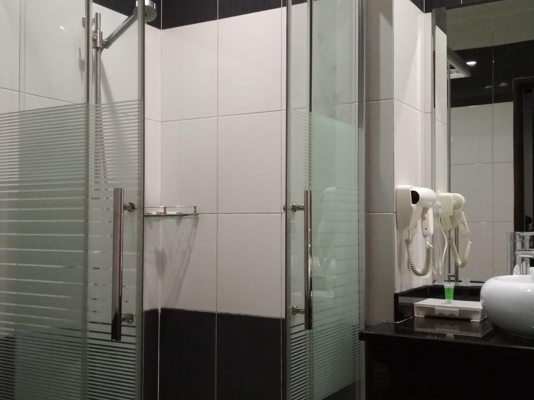 布达丹白金酒店主图