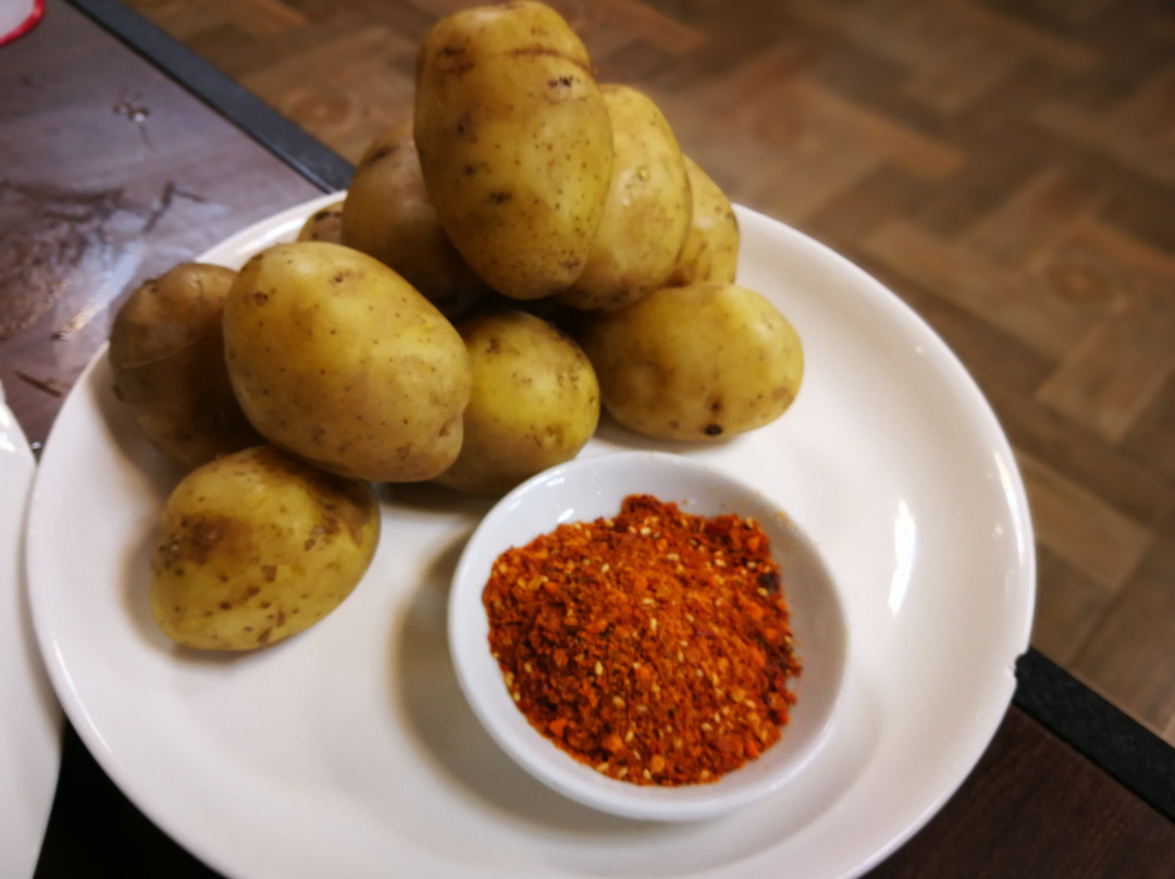 毕棚沟蓝天州际酒店主图