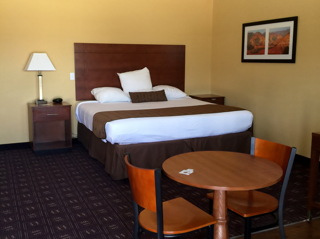 Southern Inn And Suites主图