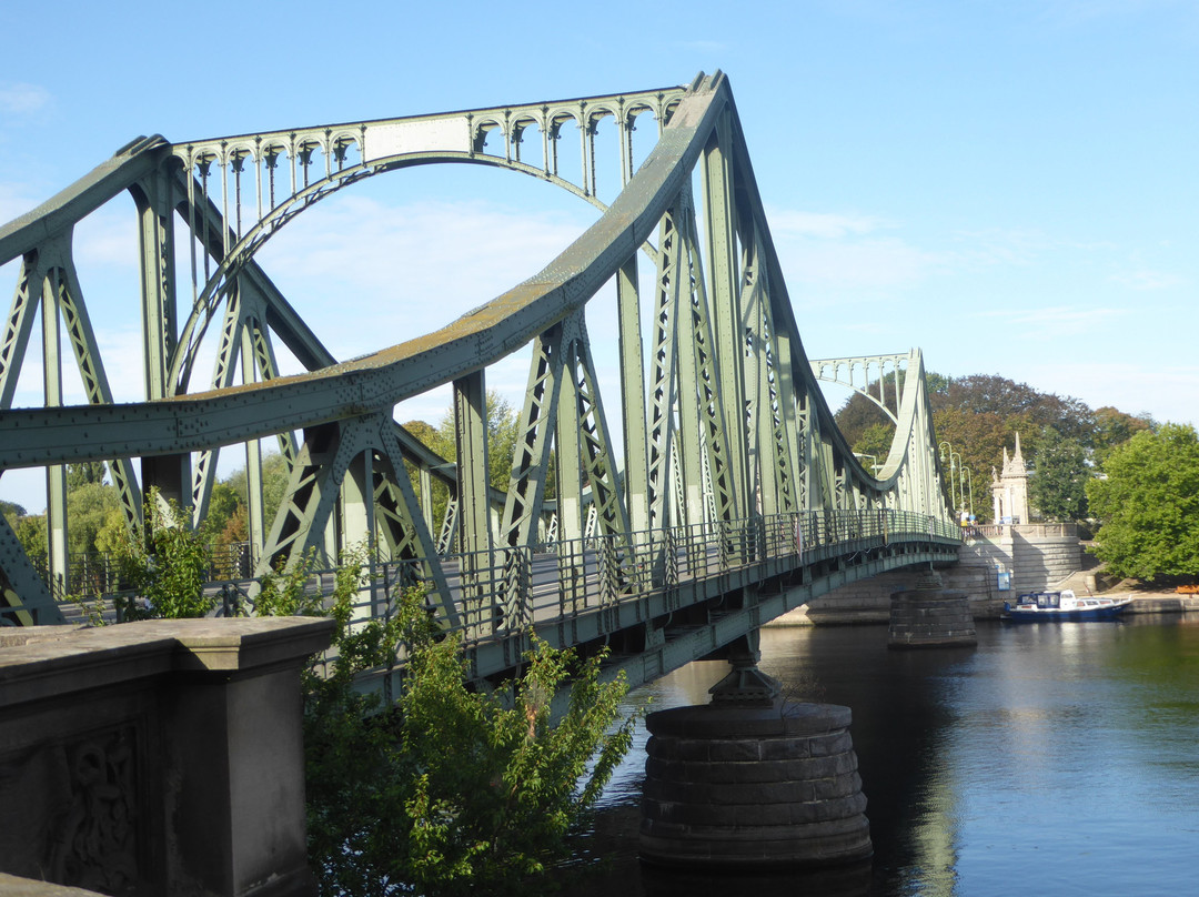 Glienicke Bridge景点图片