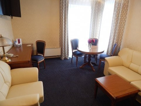 Oktyabrskaya Hotel主图