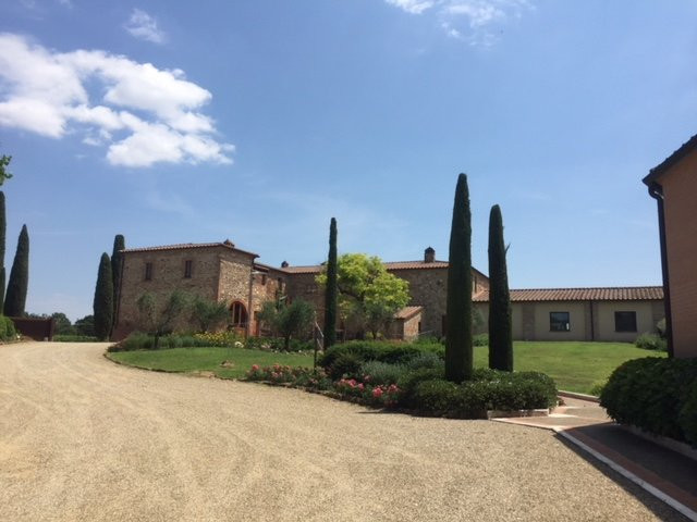 Tenuta Santavenere - Casa Vinicola Triacca-蒙特普尔恰诺必去景点