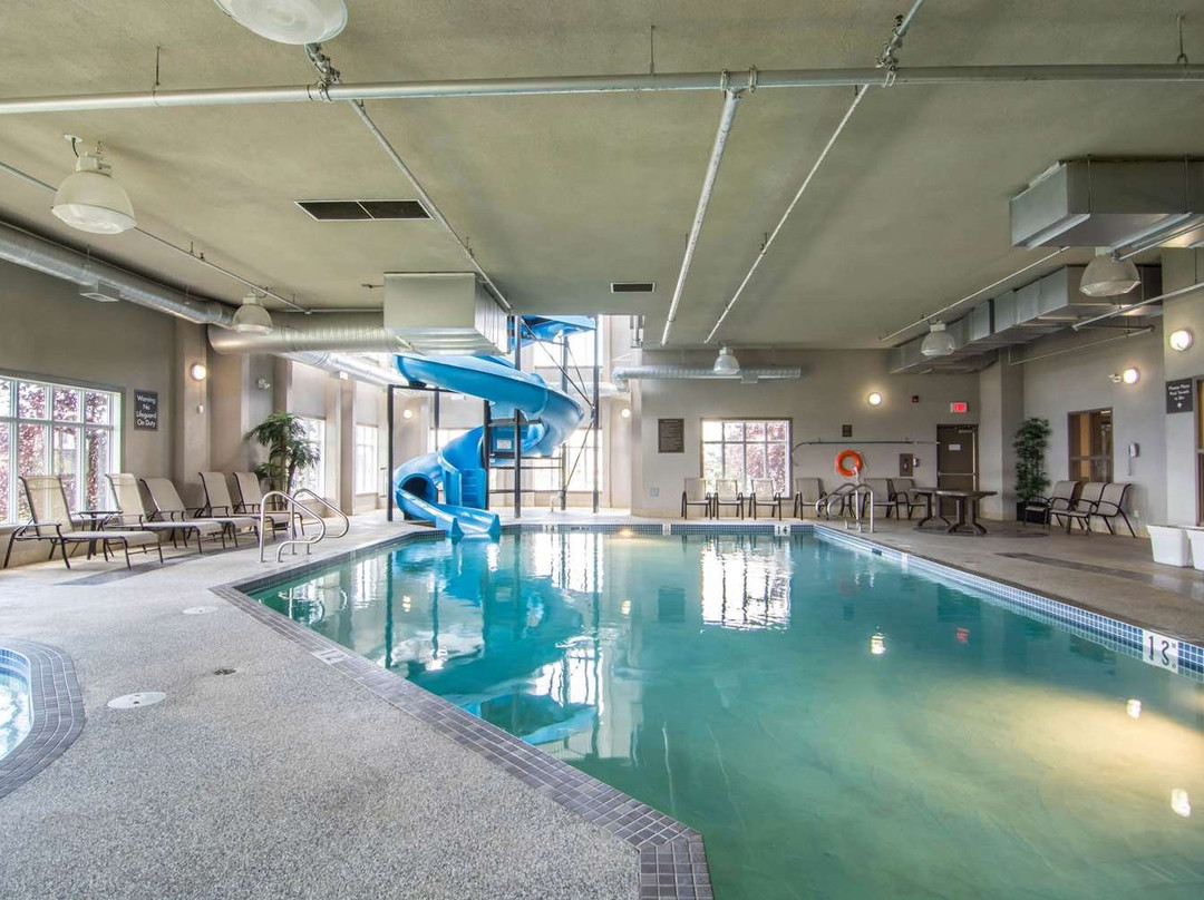 Comfort Inn & Suites Fort Saskatchewan主图