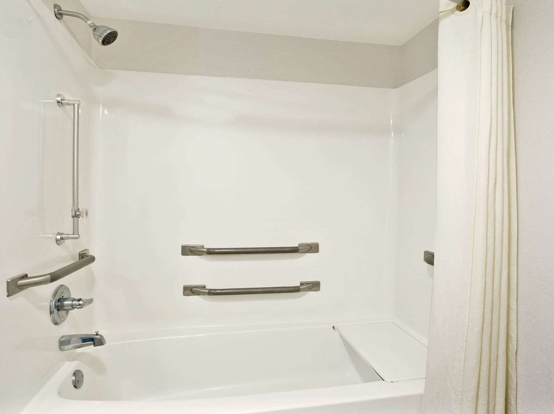 Super 8 by Wyndham Gainesville主图