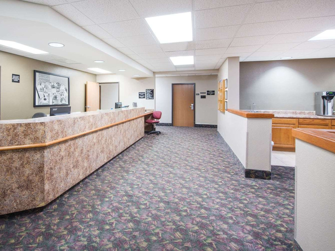 Super 8 by Wyndham Iola KS主图