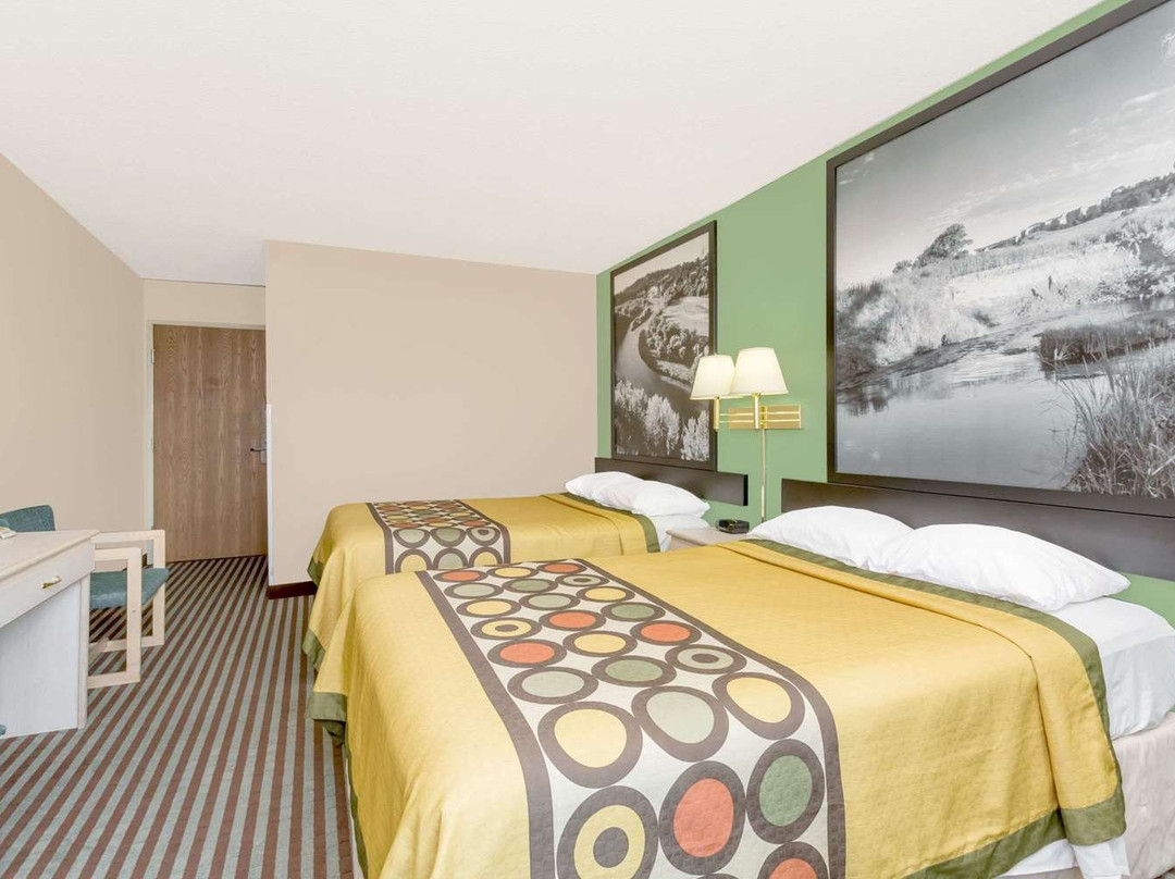 Super 8 by Wyndham Lexington主图