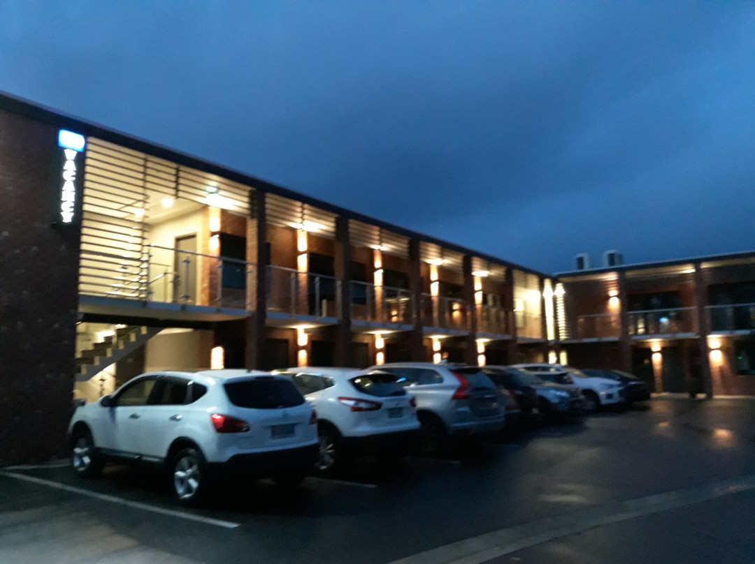 850卡梅隆汽车旅馆主图