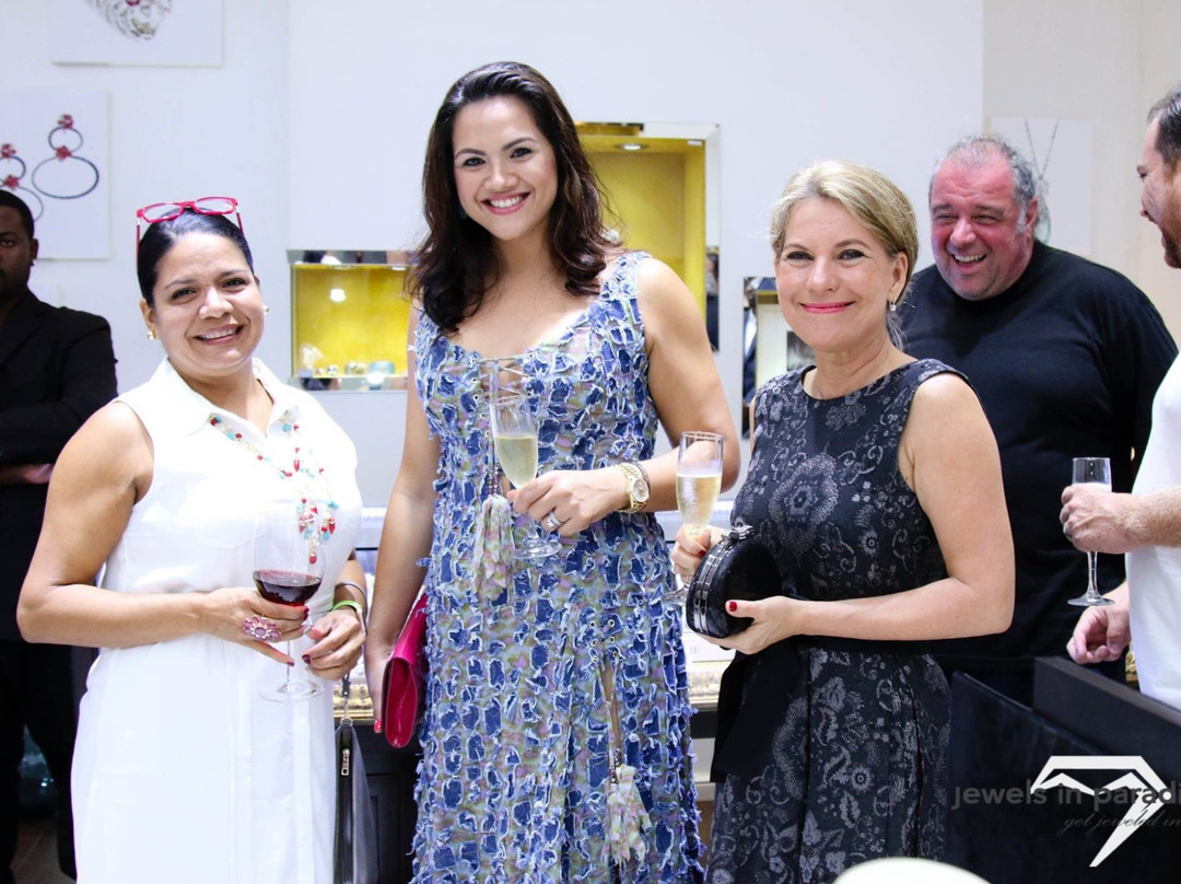 Jewels in Paradise-棕榈/鹰海滩必去景点