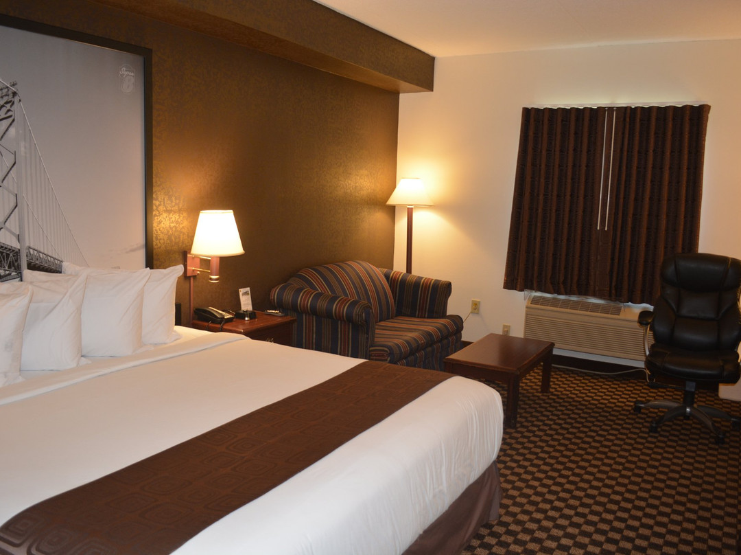 Super 8 by Wyndham Ambassador Bridge Windsor ON主图