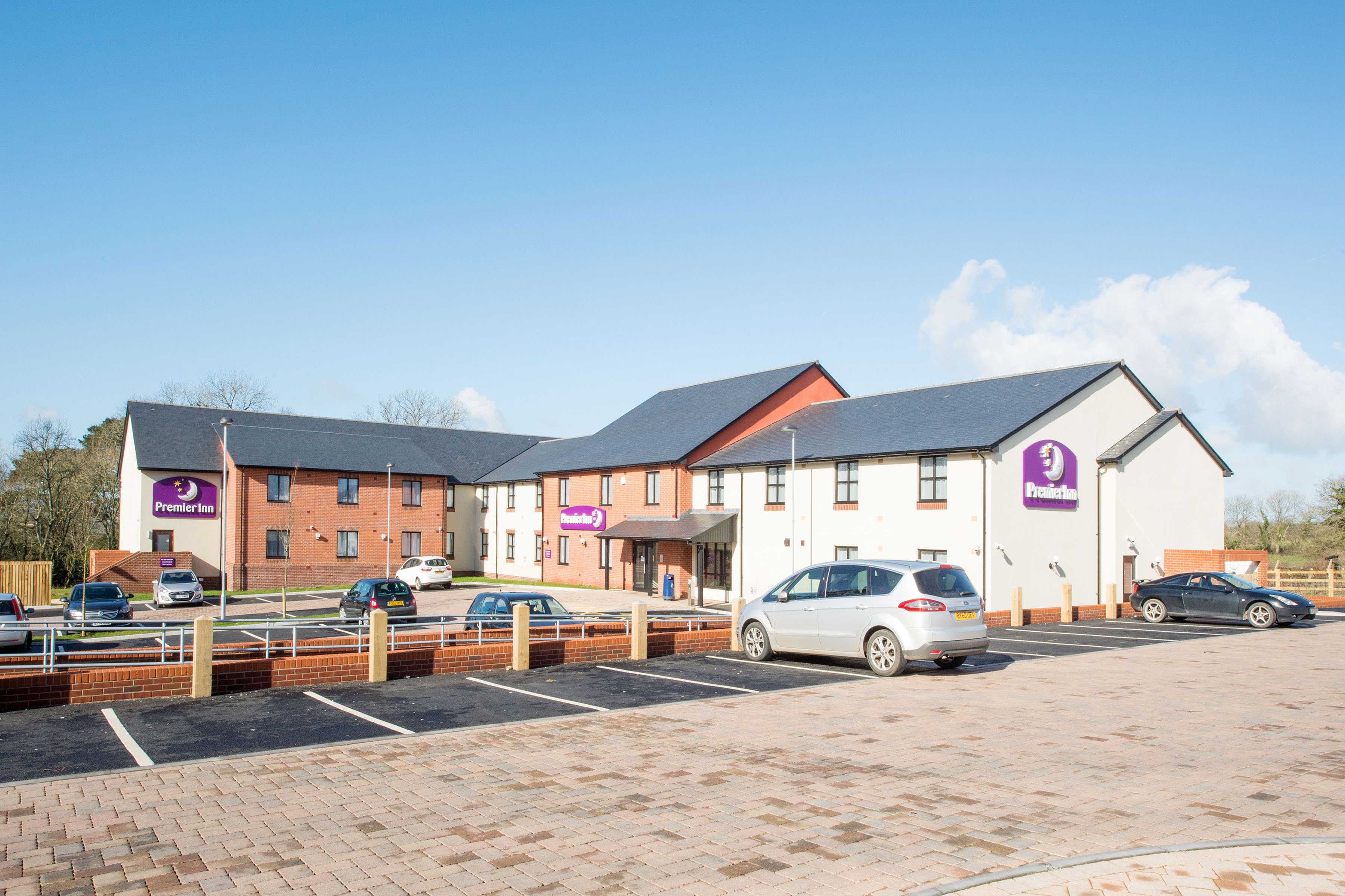 Premier Inn Haverfordwest (North/A40) Hotel-官方
