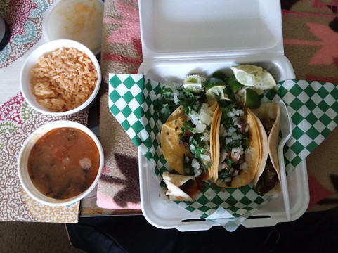 Blooming Grove餐馆和美食-Zapitos Taco Bar