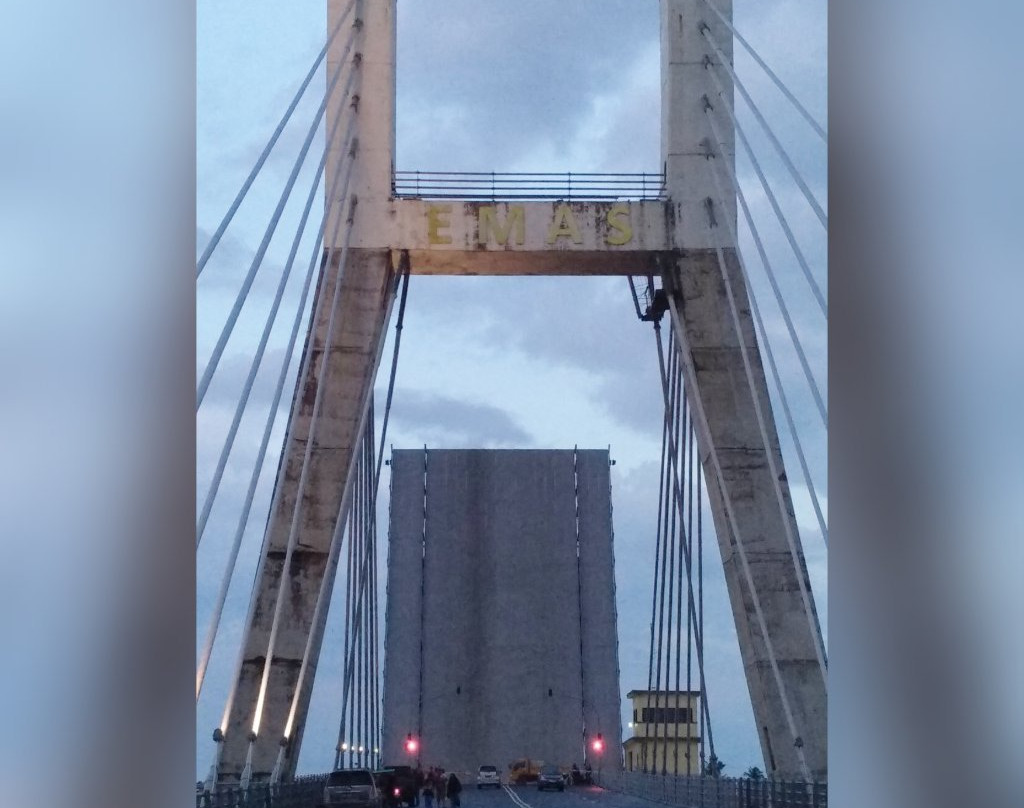 Gold Bridge Pangkal Pinang景点图片